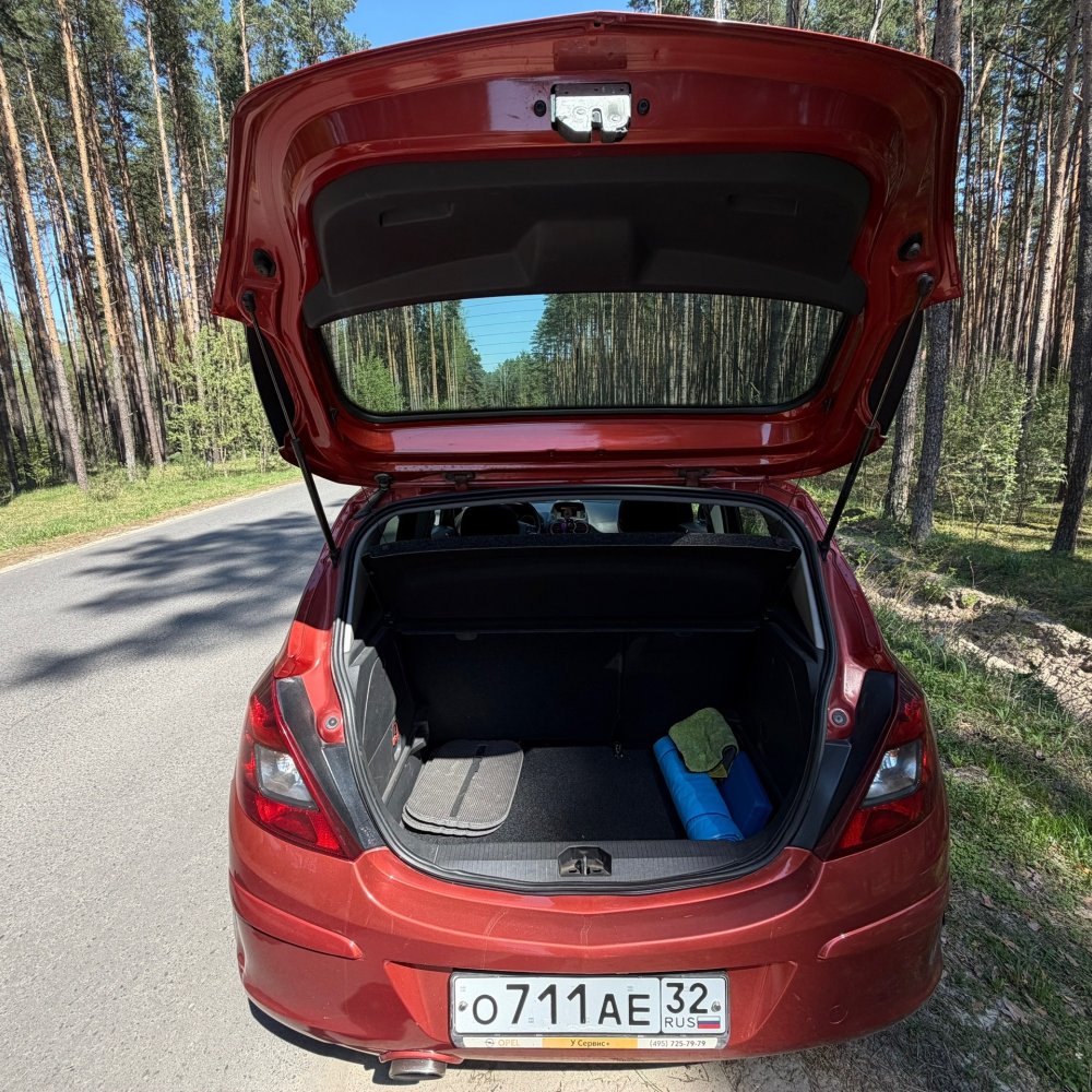 Opel Corsa — фото 1 из 1