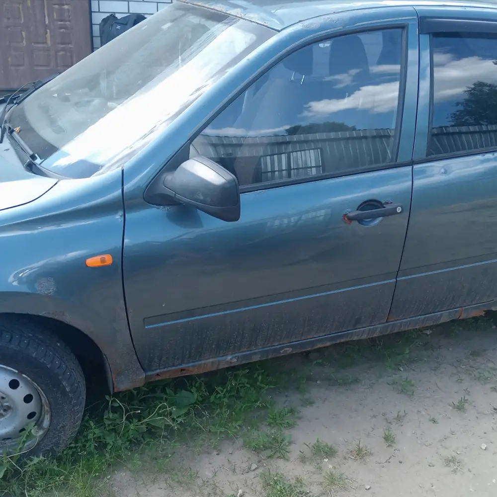 Lada Granta — фото 1 из 5