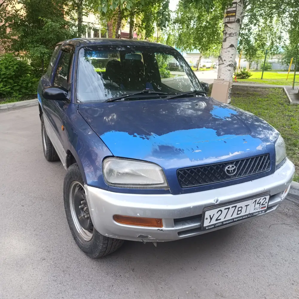 Toyota RAV4 — фото 1 из 6