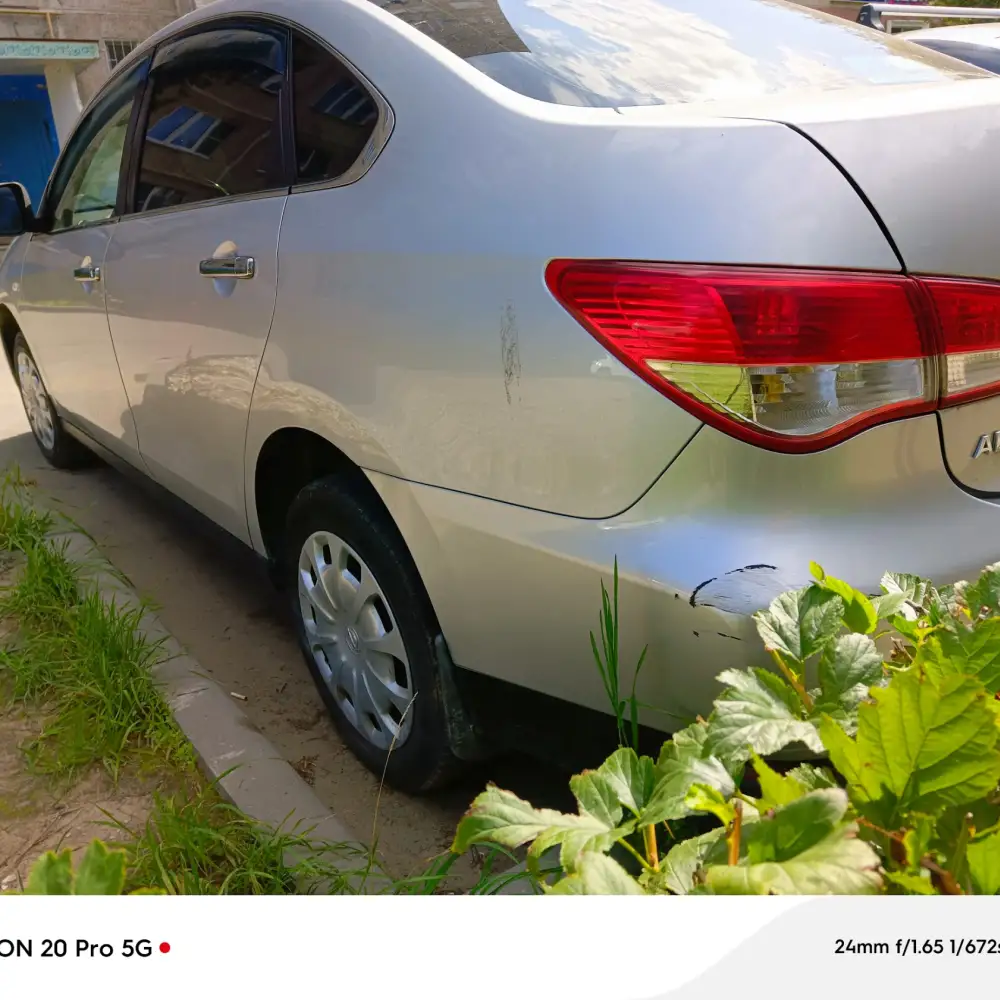 Nissan Almera — фото 1 из 1