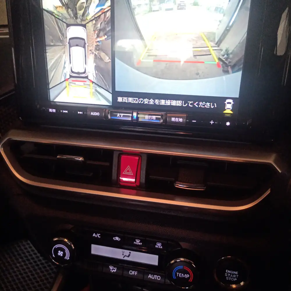 Daihatsu Rocky — фото 6 из 6