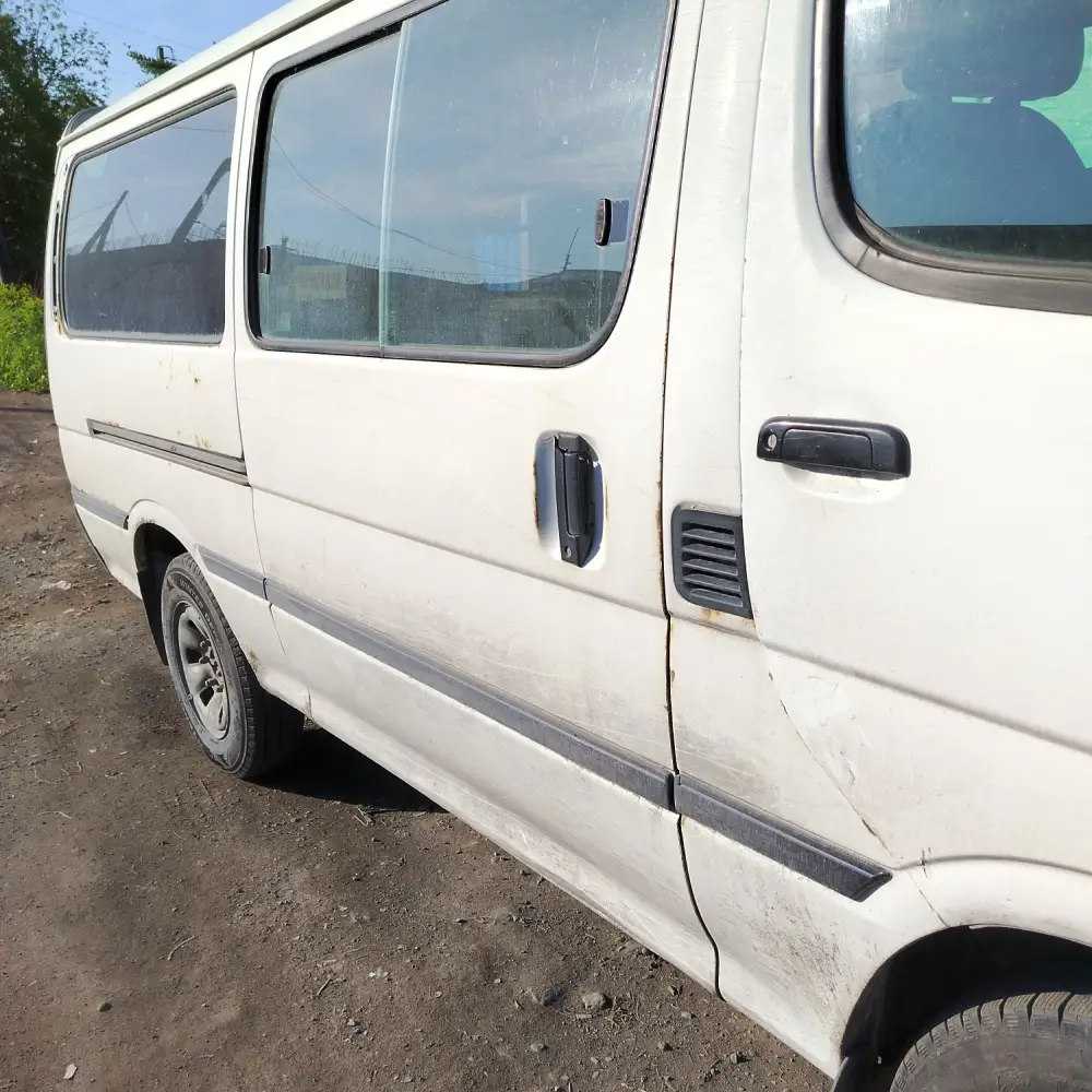 Toyota HiAce — фото 5 из 5