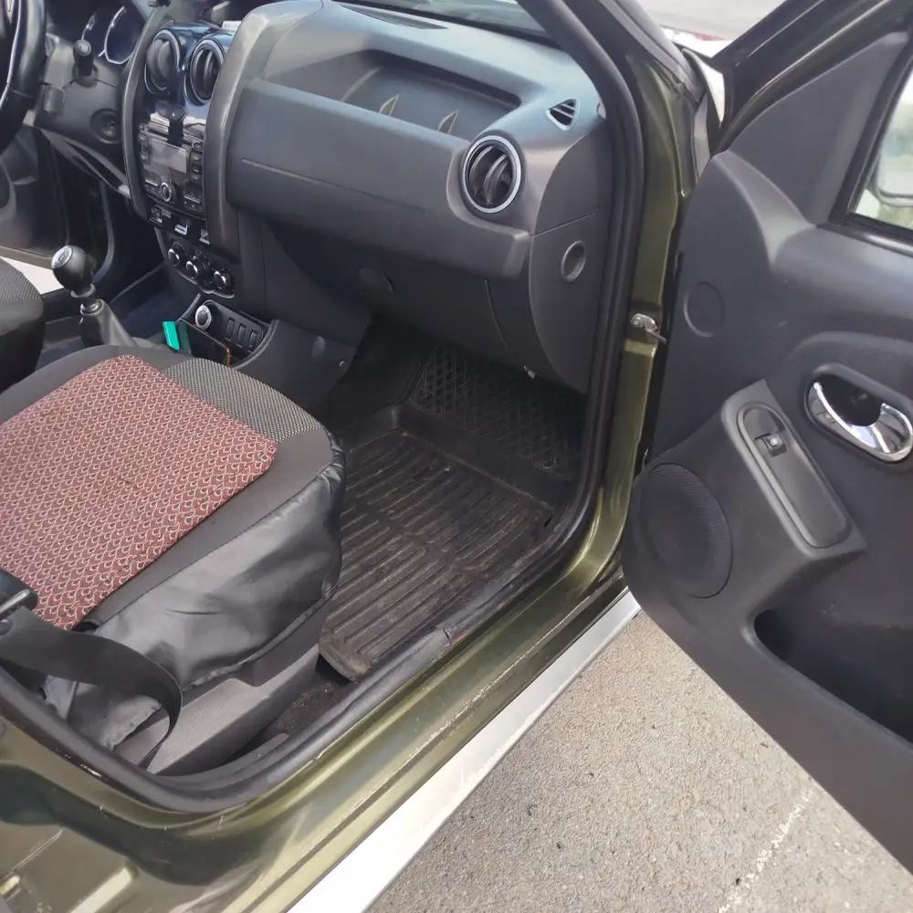 Renault Duster — фото 3 из 6