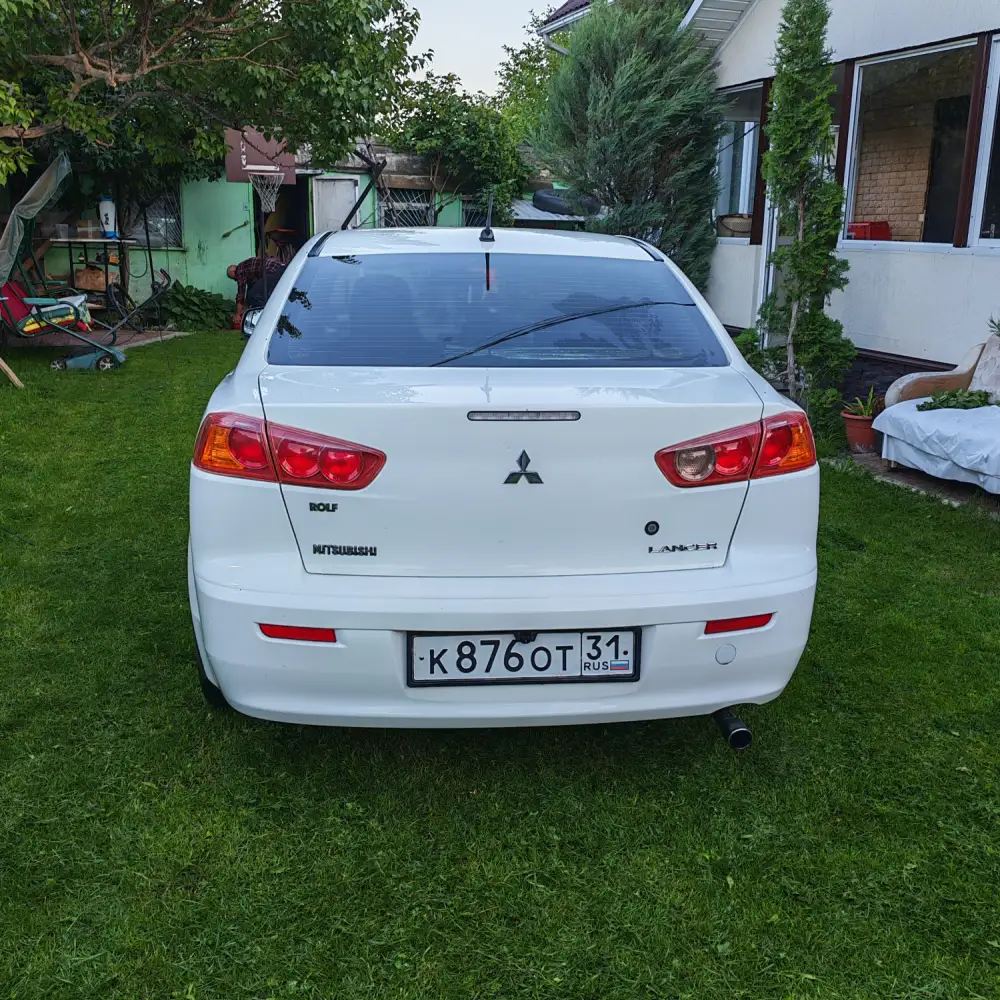 Mitsubishi Lancer — фото 4 из 6