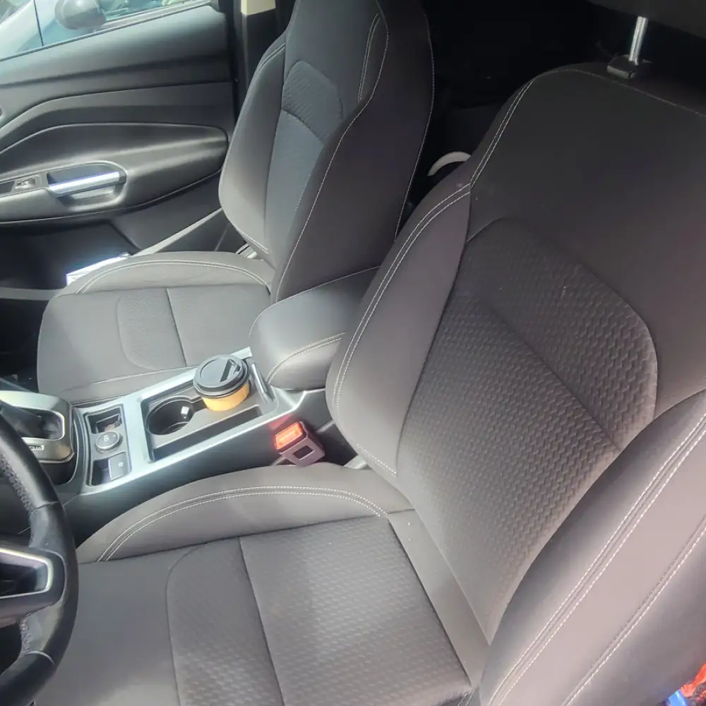 Ford Kuga — фото 6 из 6