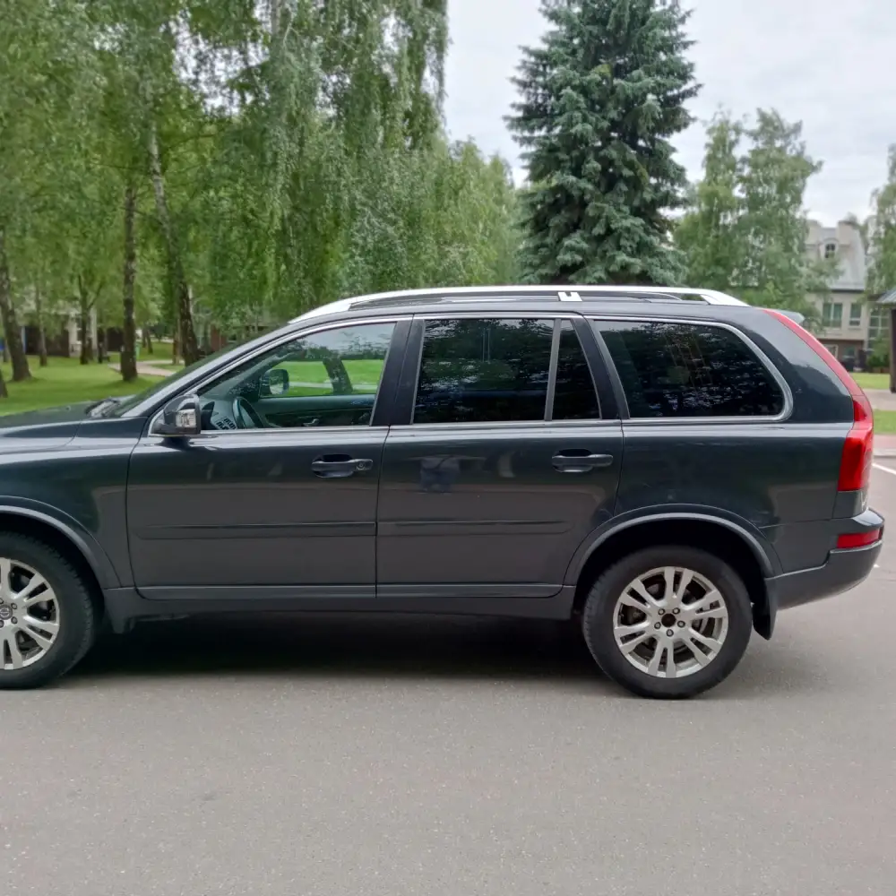 Volvo XC90 — фото 2 из 6