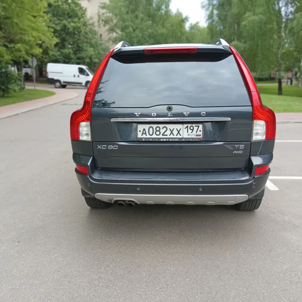 Volvo XC90 — фото 5 из 6