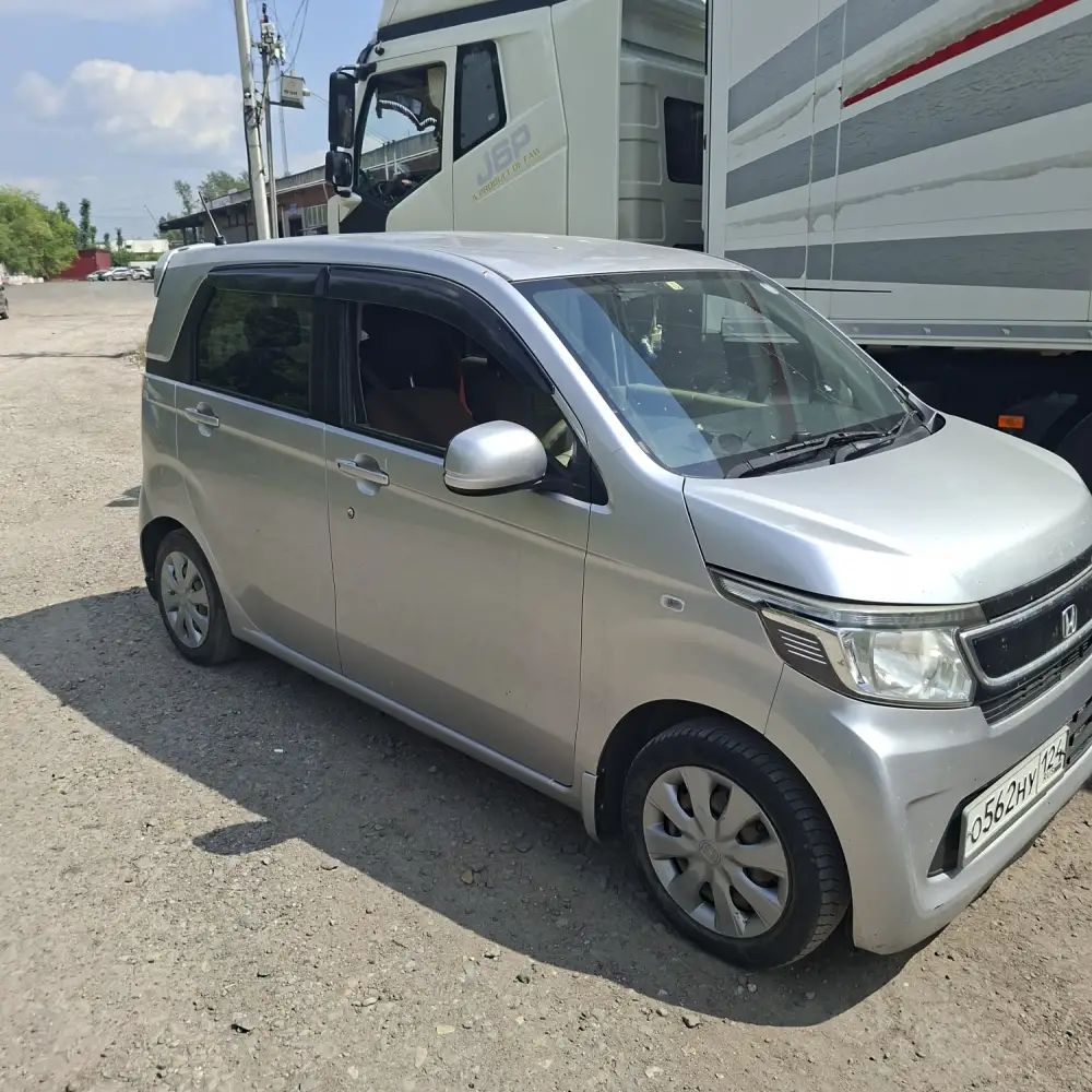 Honda N-WGN — фото 2 из 4