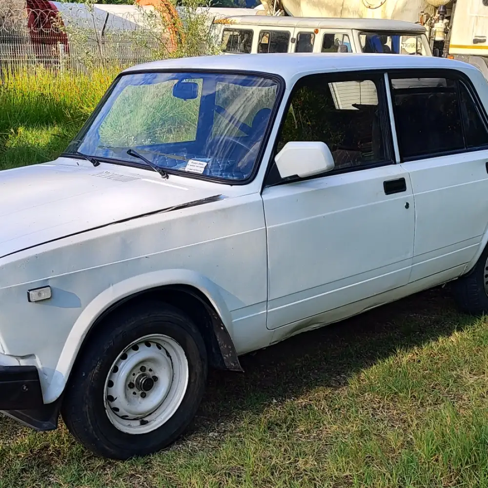Lada 2105 — фото 5 из 6
