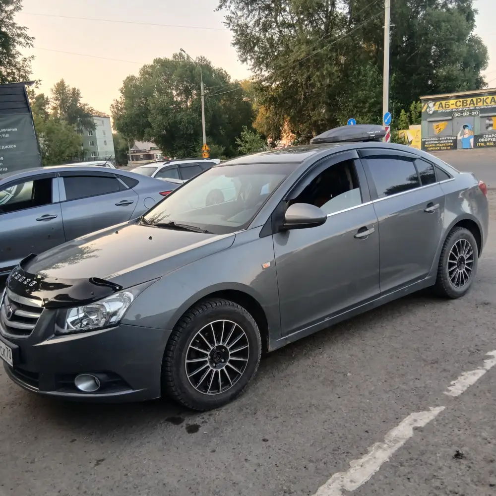 Daewoo Lacetti — фото 1 из 6