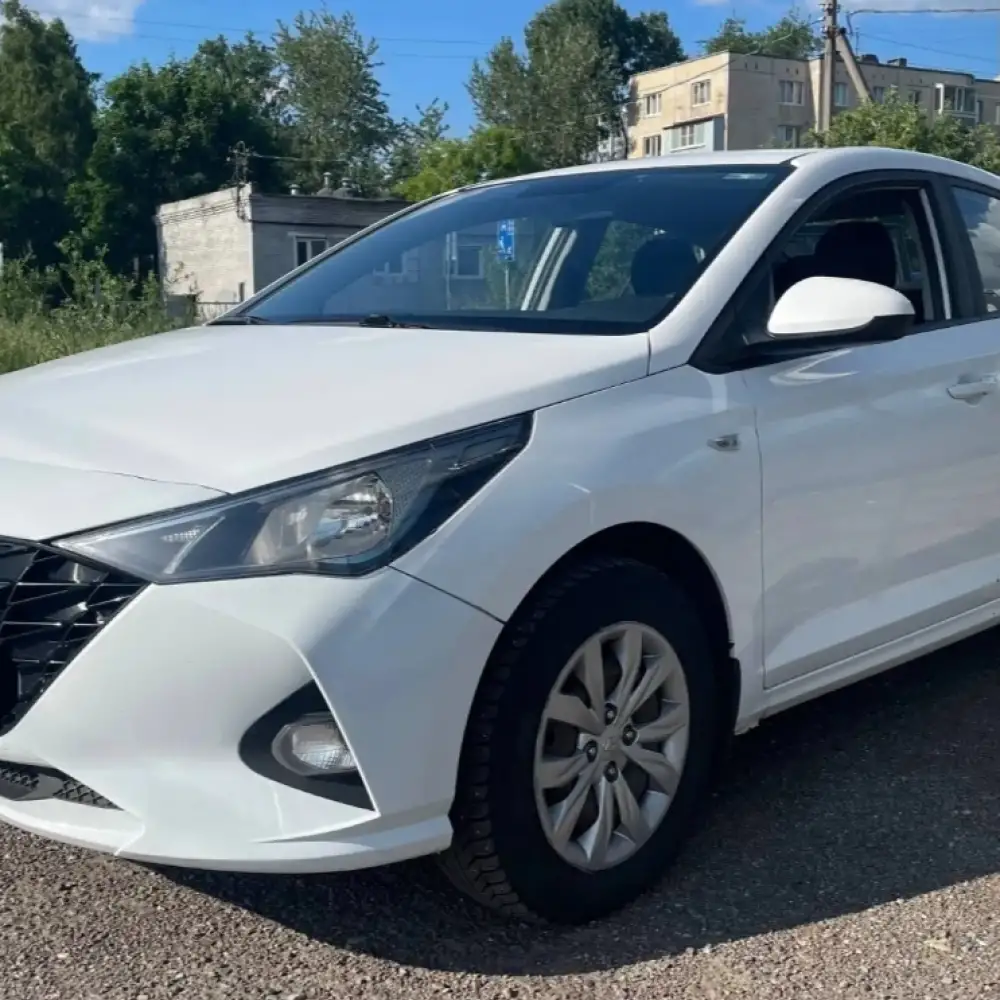 Hyundai Solaris — фото 1 из 6