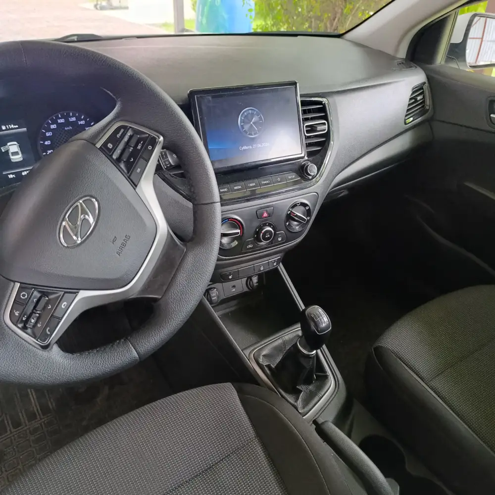 Hyundai Solaris — фото 4 из 6