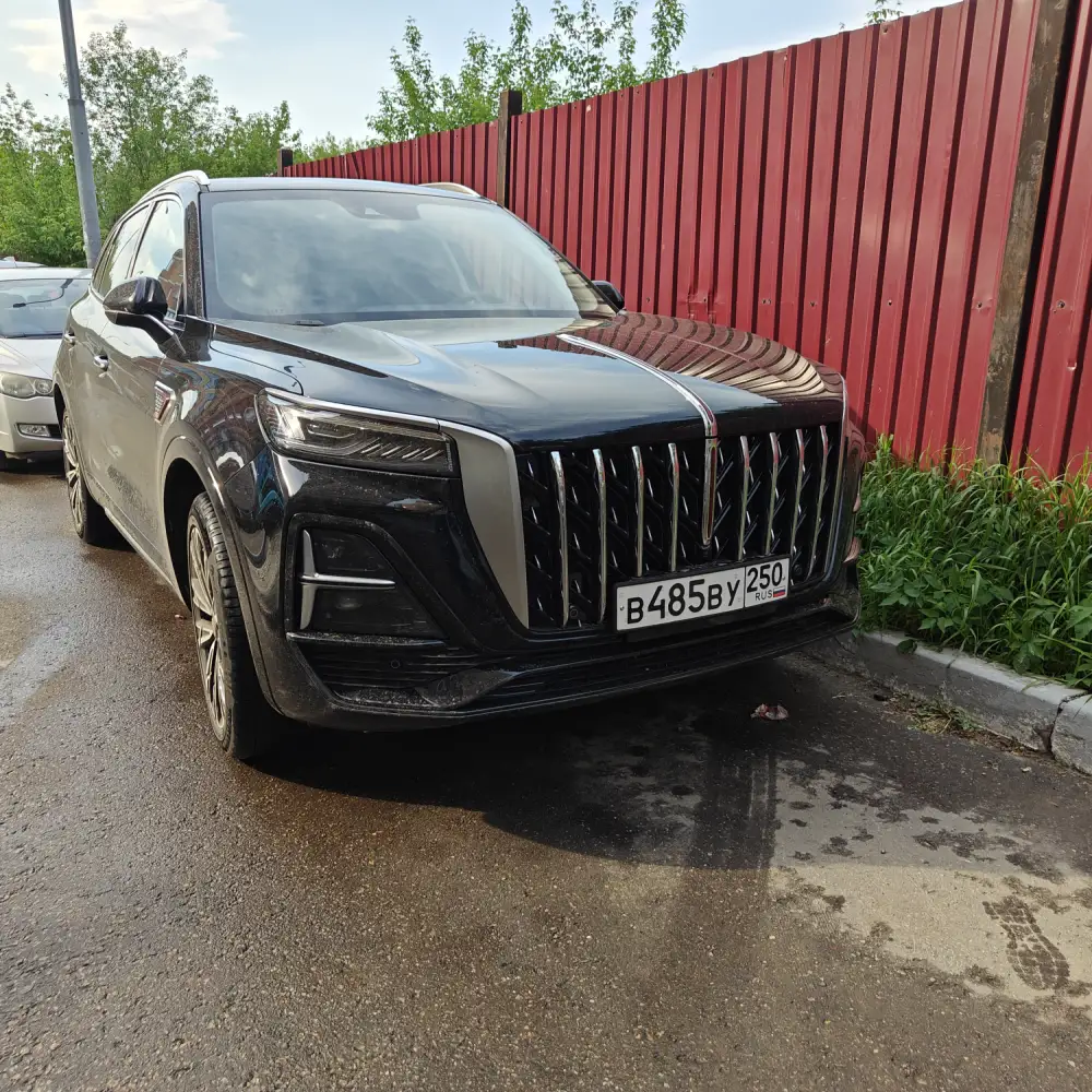 Hongqi HS5 — фото 2 из 2
