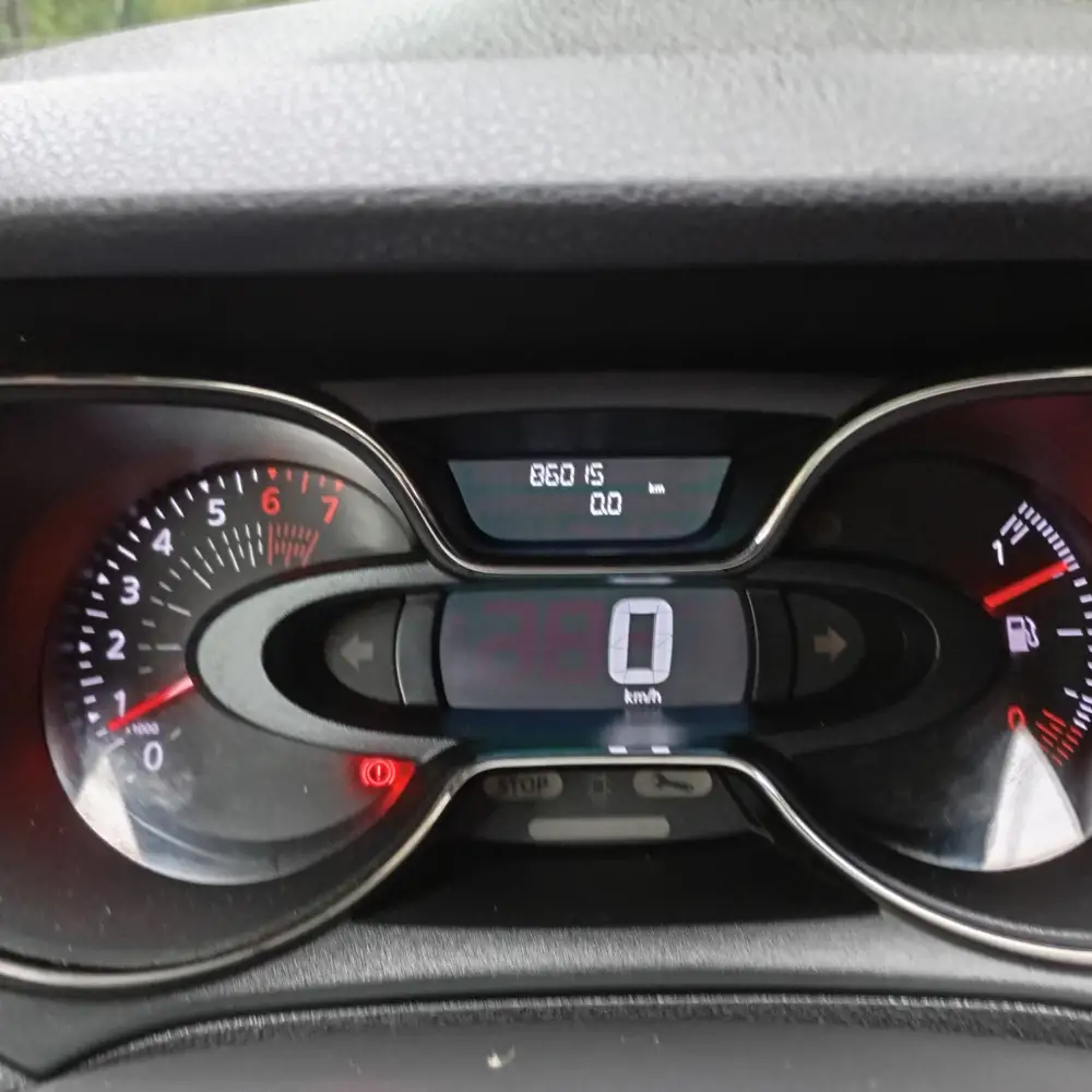 Renault Kaptur — фото 2 из 6