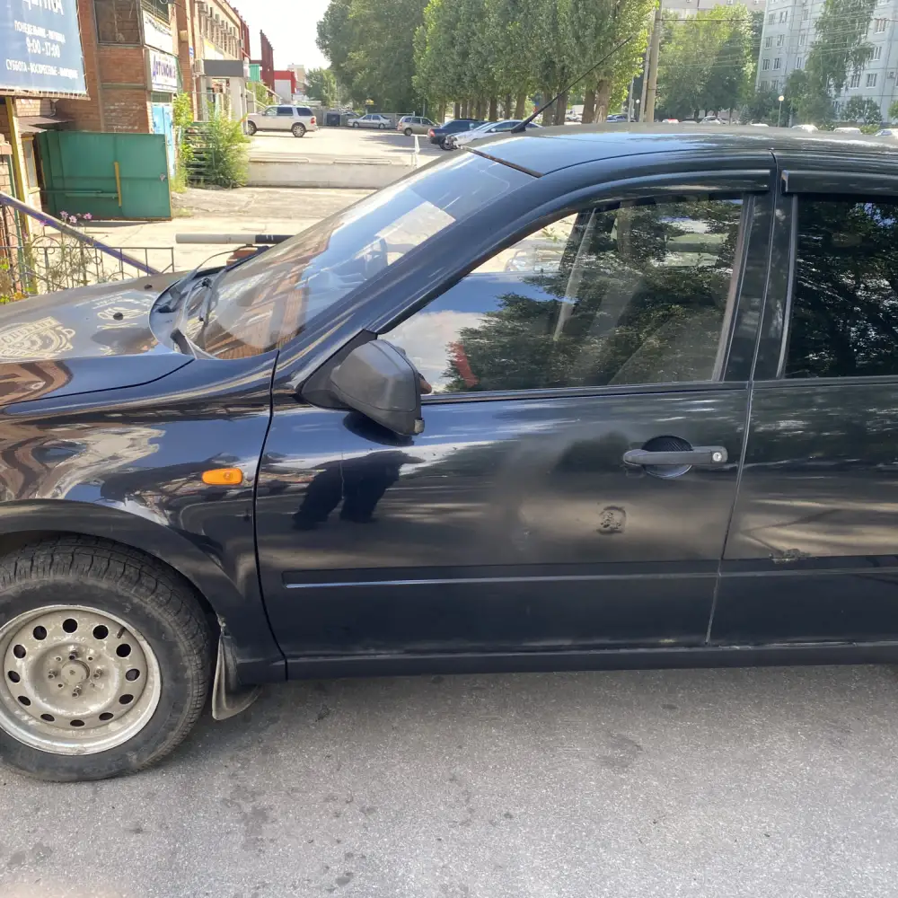 Lada Granta — фото 2 из 6