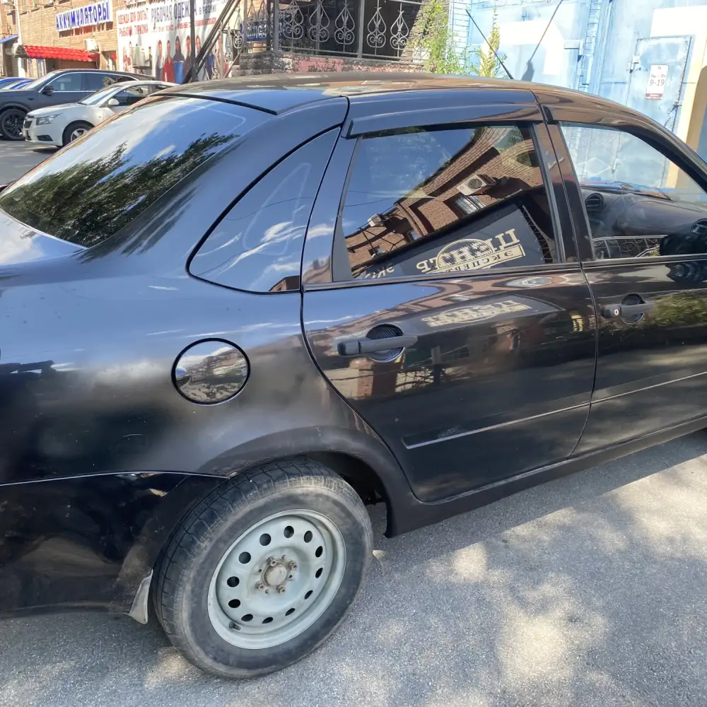 Lada Granta — фото 4 из 6