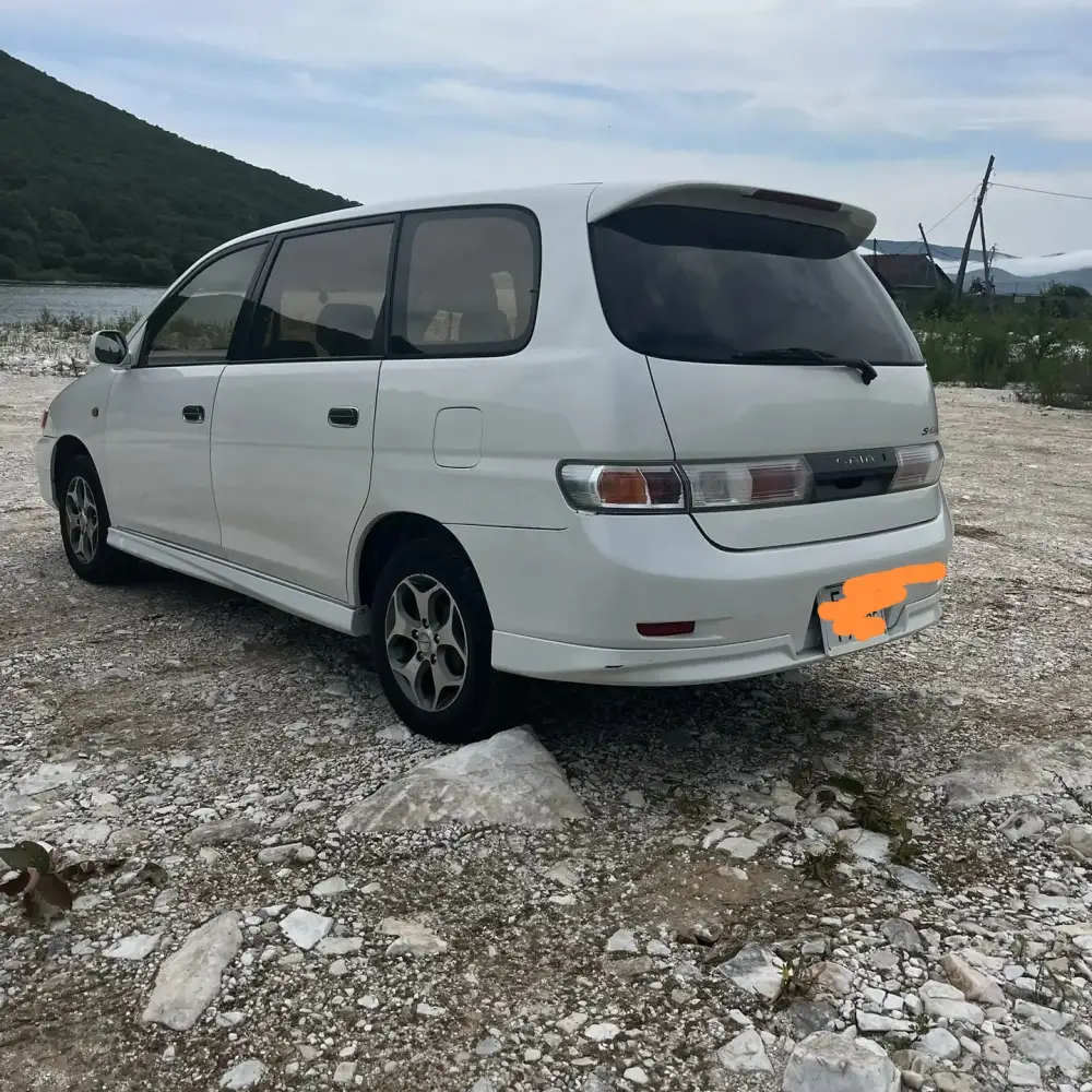 Toyota Gaia — фото 2 из 6
