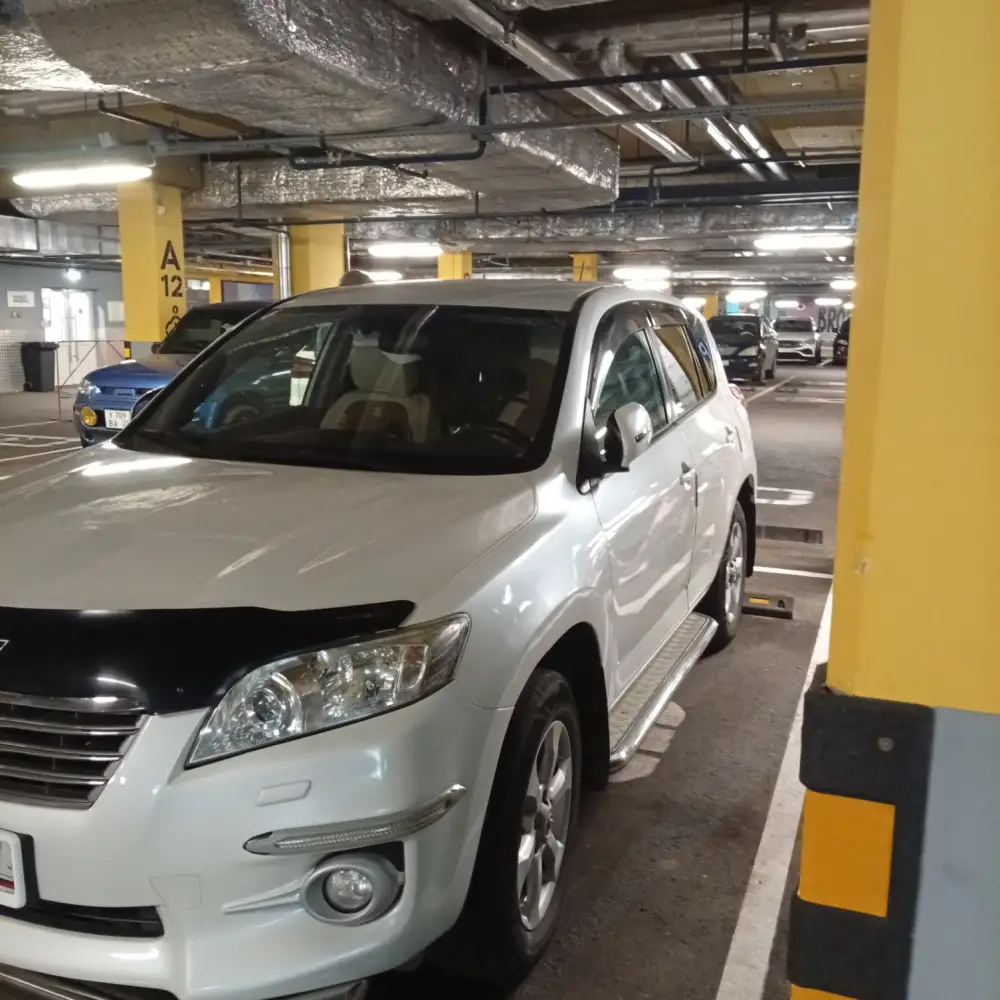 Toyota RAV4 — фото 3 из 4