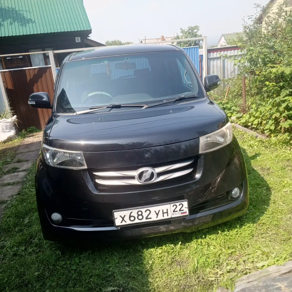 Toyota bB — фото 2 из 6