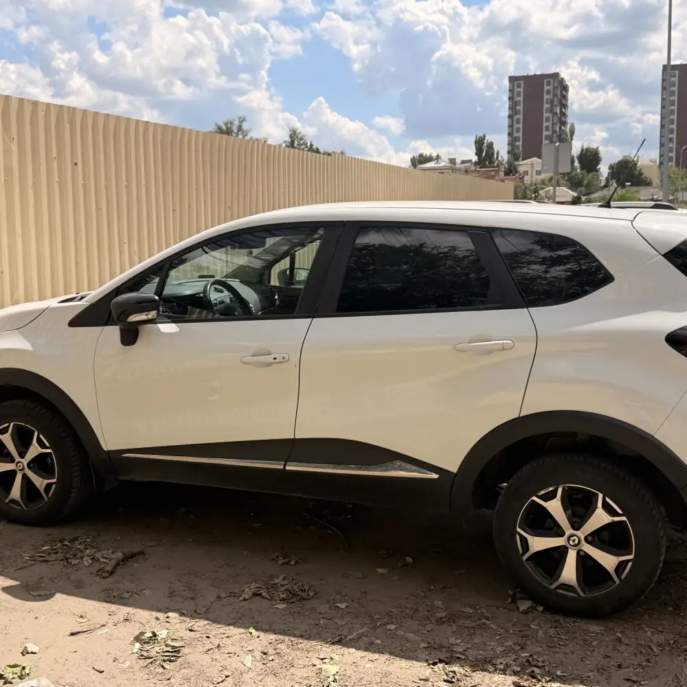 Renault Captur — фото 2 из 6
