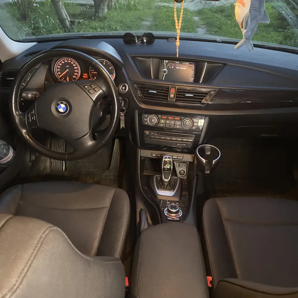 BMW X1 — фото 5 из 6