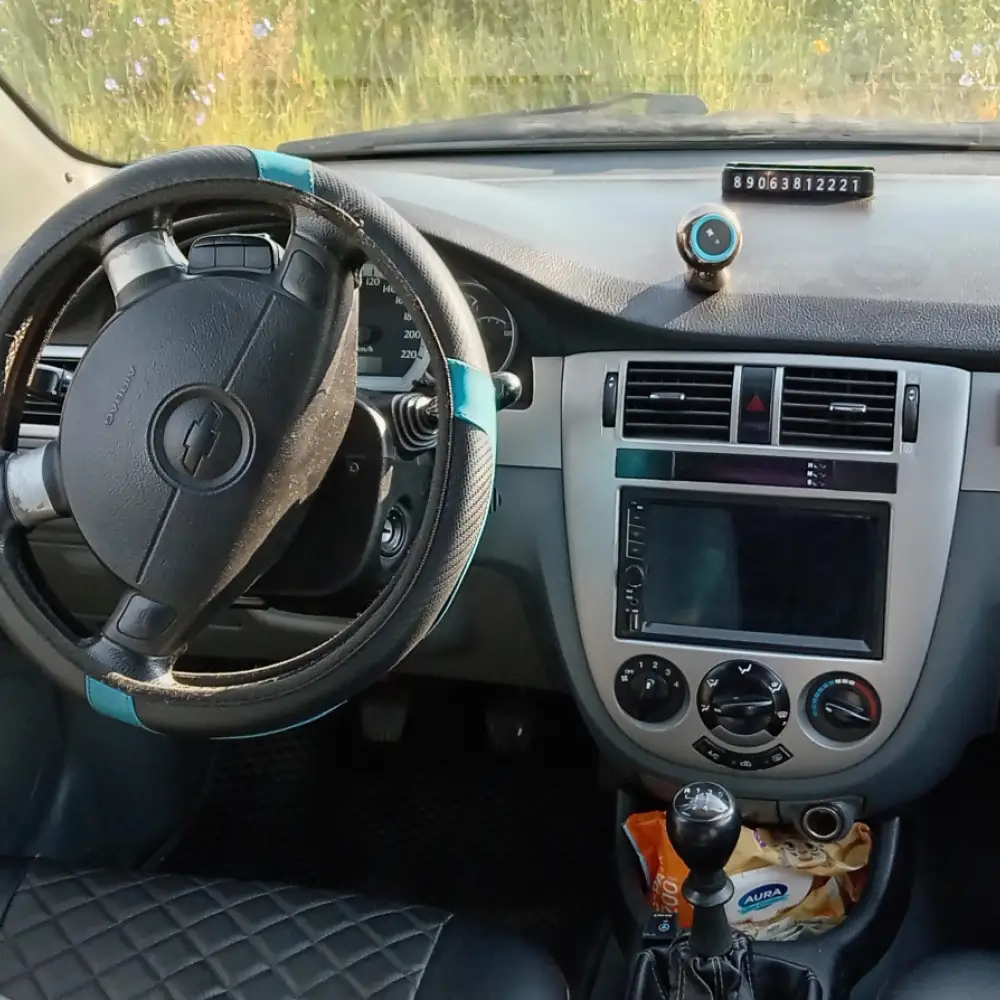 Chevrolet Lacetti — фото 5 из 6