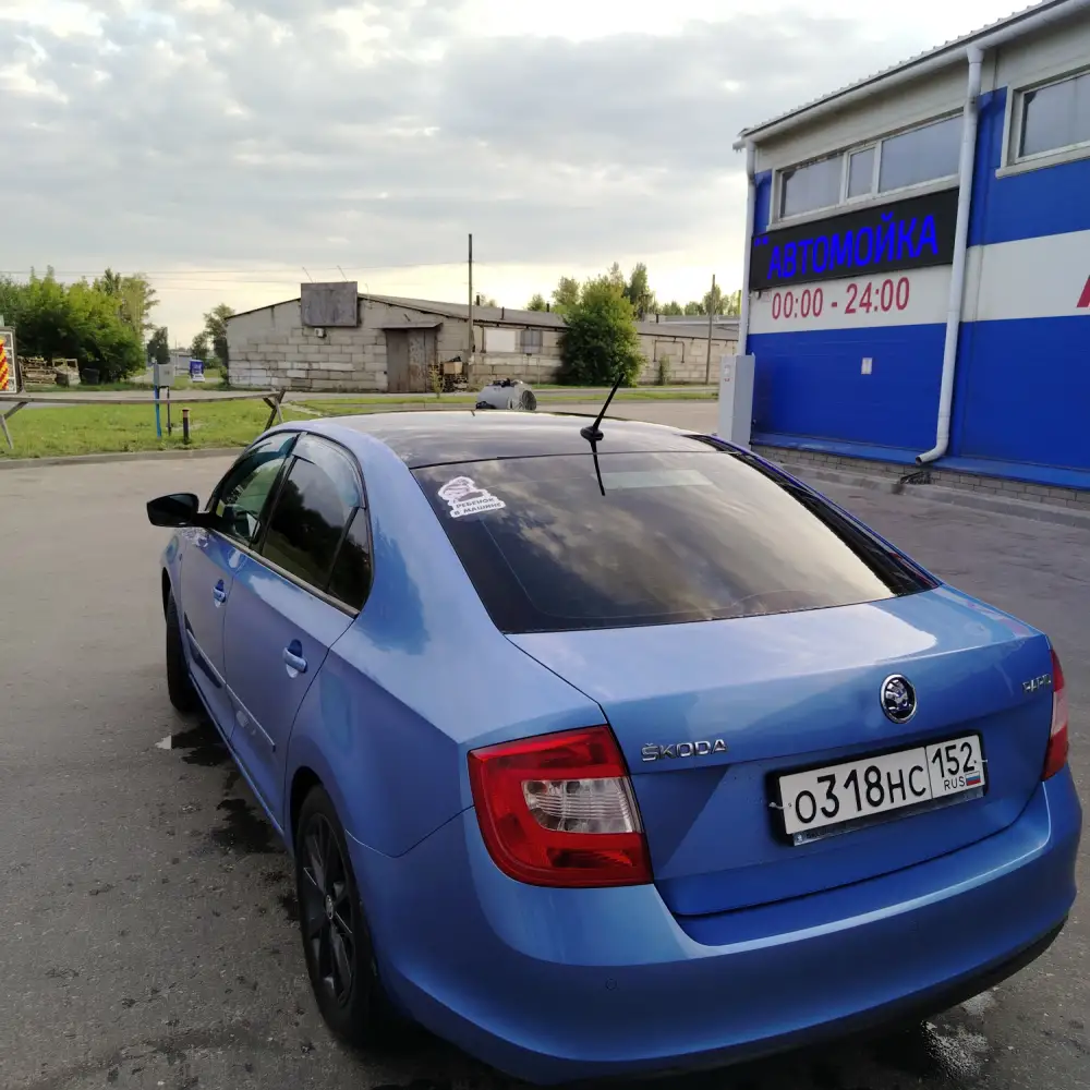 Skoda Rapid — фото 6 из 6