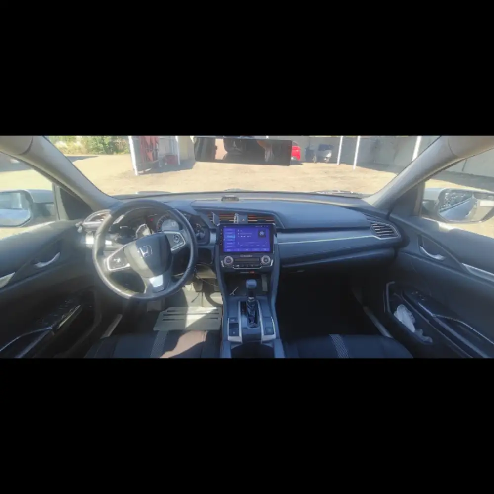 Honda Civic — фото 2 из 6