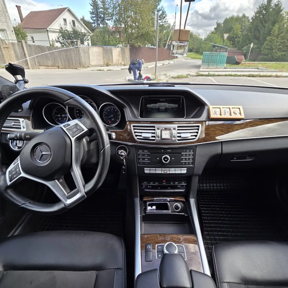 Mercedes-Benz E-Класс — фото 3 из 6