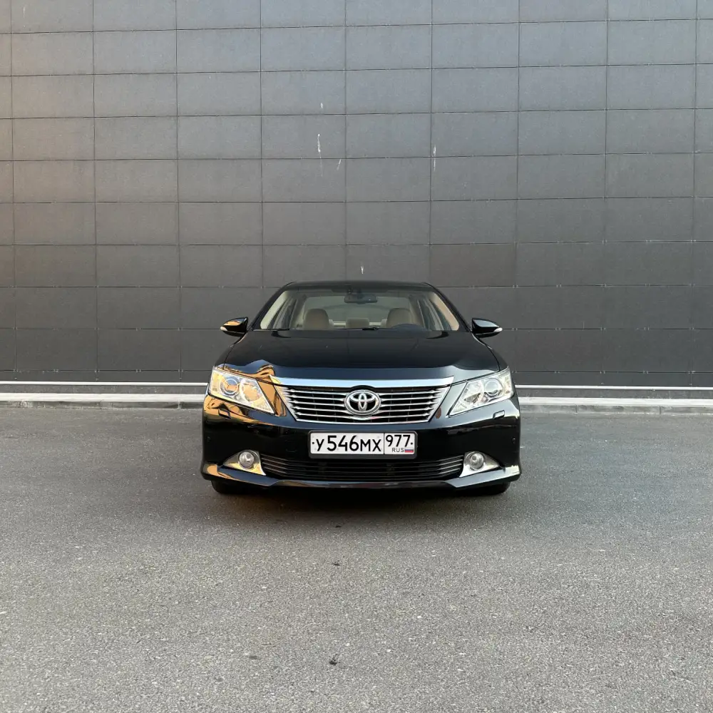 Toyota Camry — фото 3 из 6