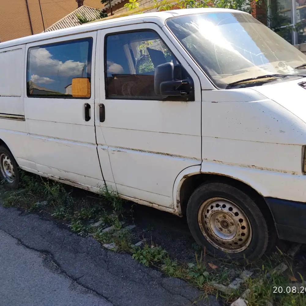 Volkswagen Transporter — фото 2 из 6