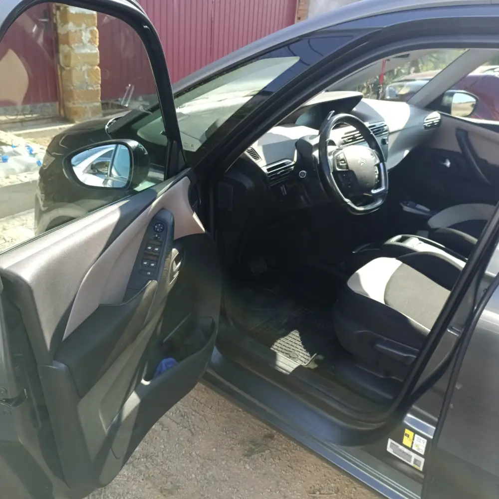 Citroen C4 Picasso — фото 5 из 6