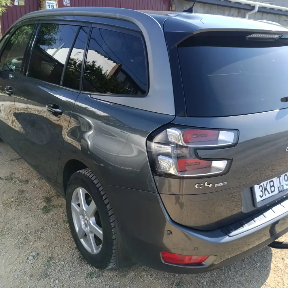 Citroen C4 Picasso — фото 6 из 6