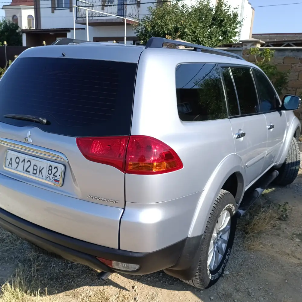 Mitsubishi Pajero Sport — фото 2 из 6