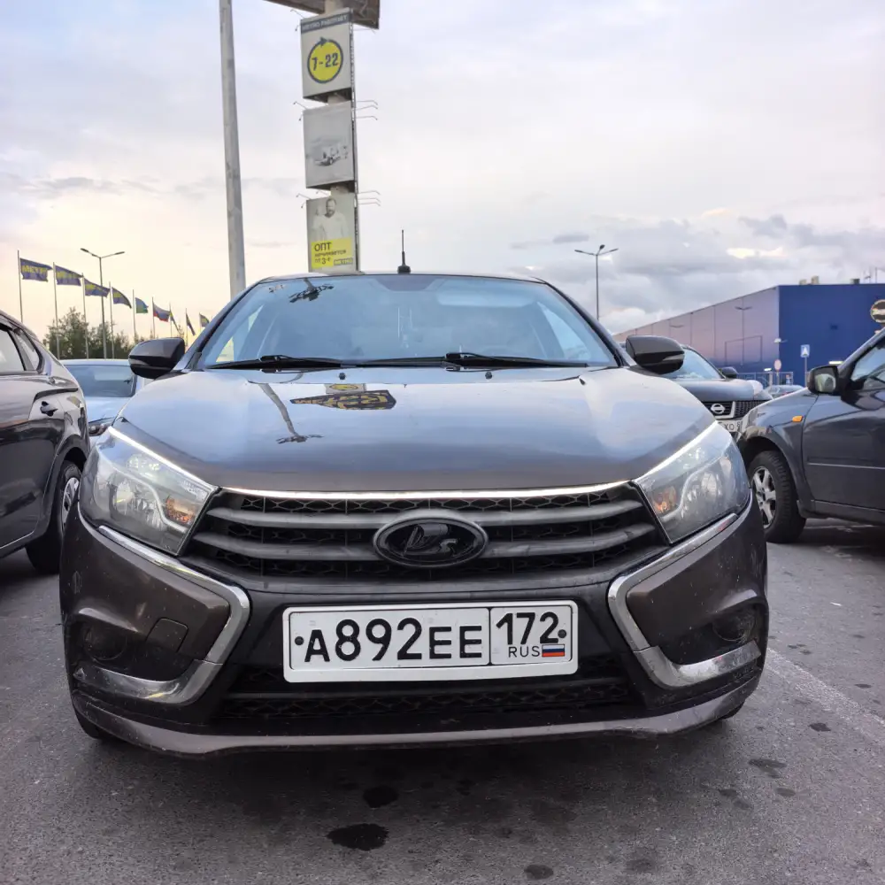 Lada Vesta — фото 2 из 6