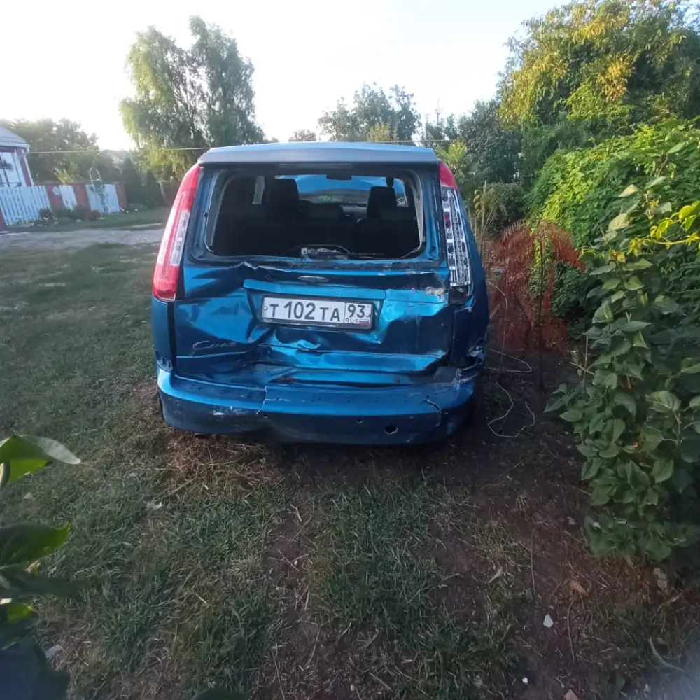 Ford C-MAX — фото 4 из 6