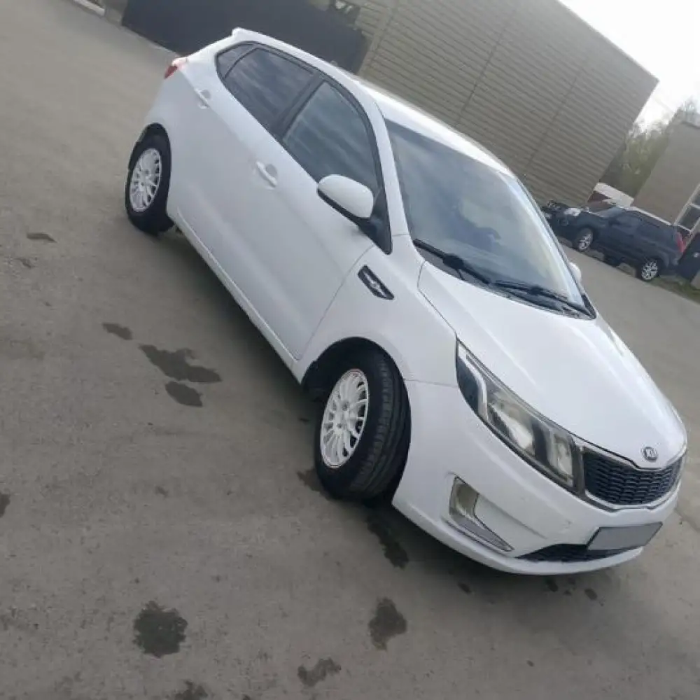 Kia Rio — фото 4 из 6