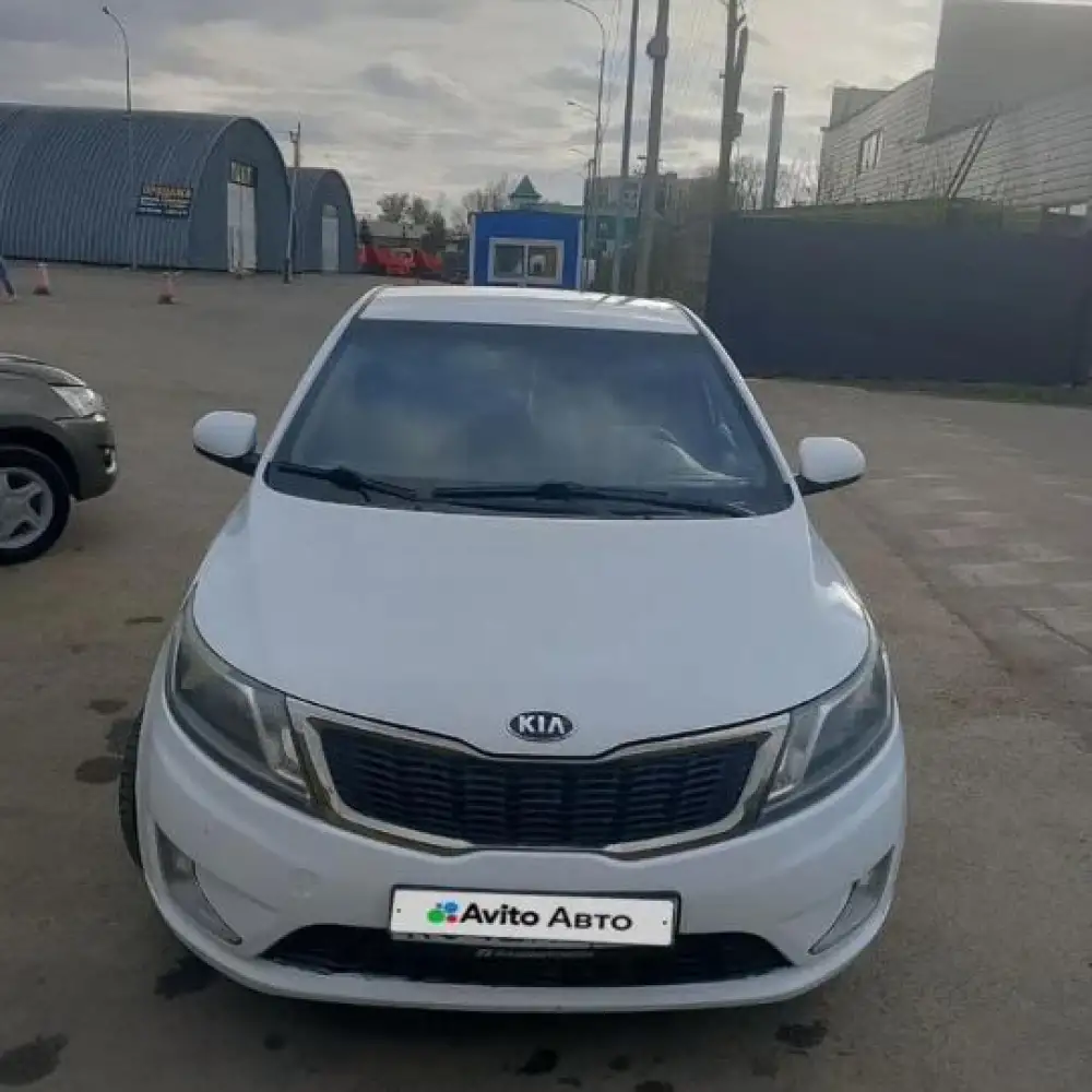 Kia Rio — фото 5 из 6