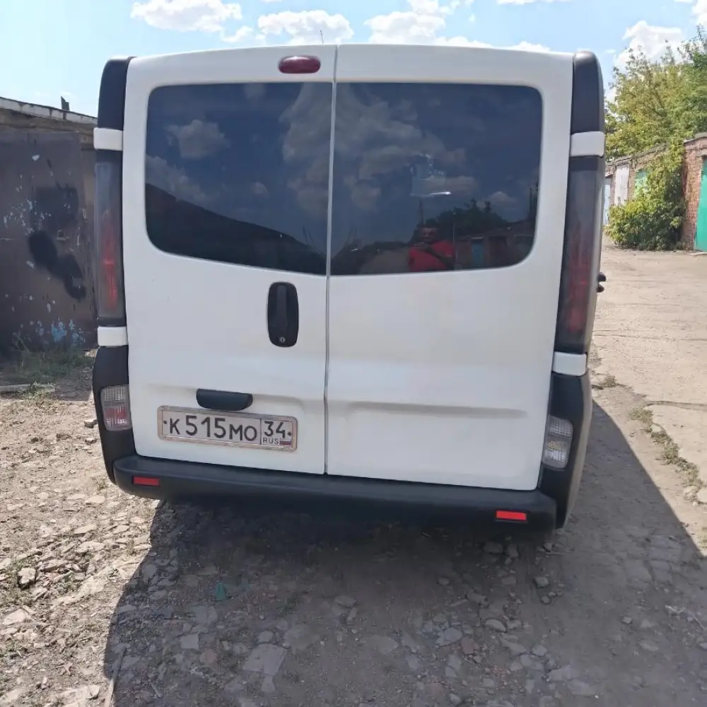 Opel Vivaro — фото 4 из 6