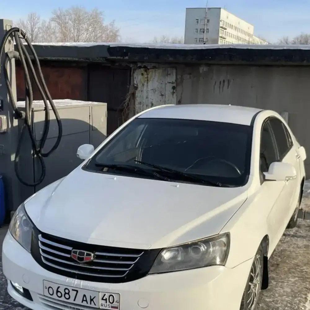 Geely MK — фото 2 из 6