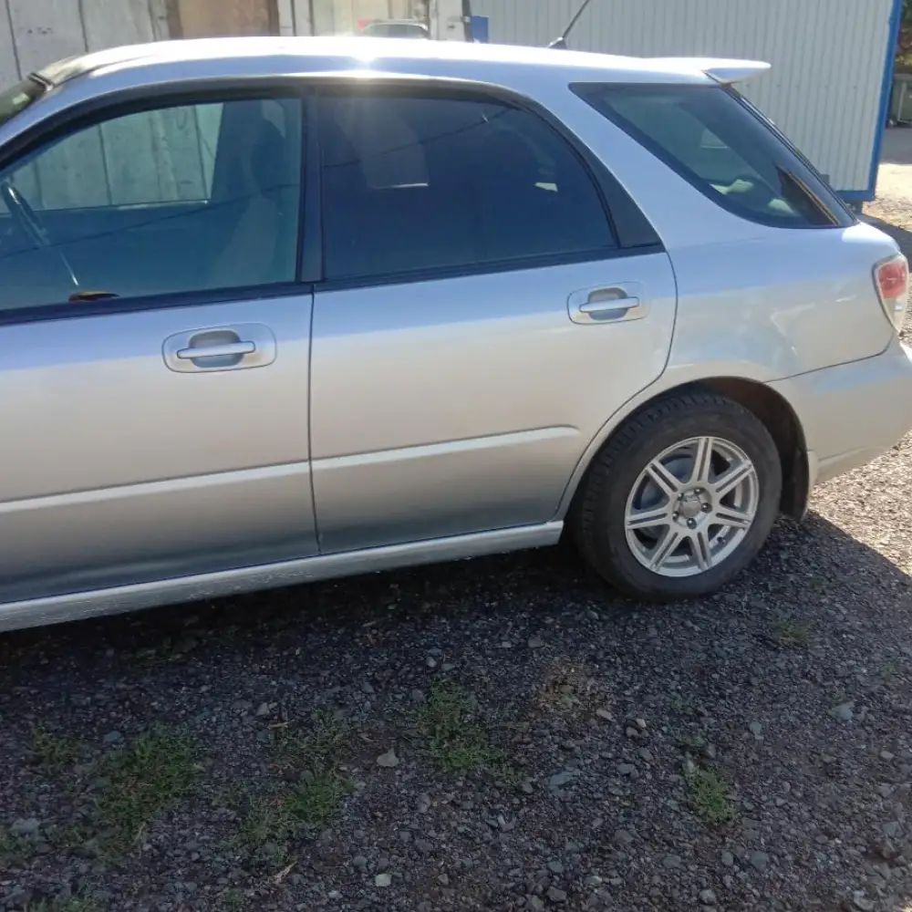 Subaru Impreza — фото 6 из 6