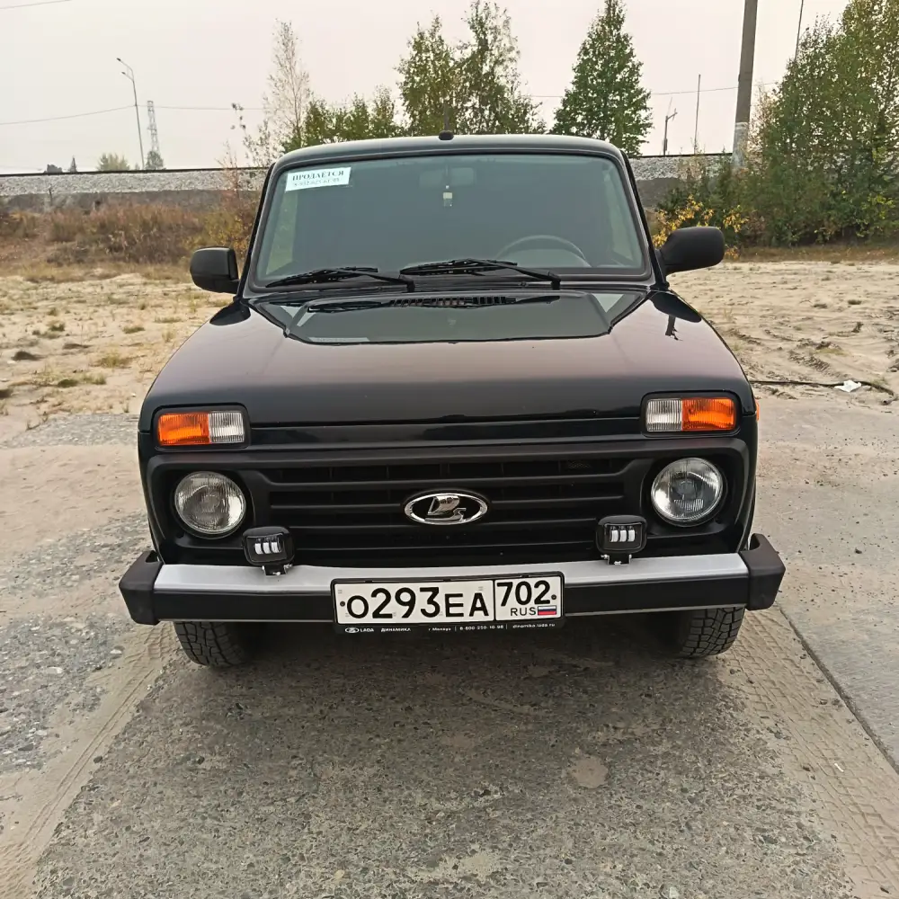 Lada Niva — фото 1 из 2