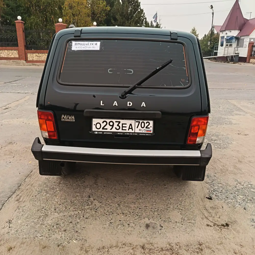Lada Niva — фото 2 из 2