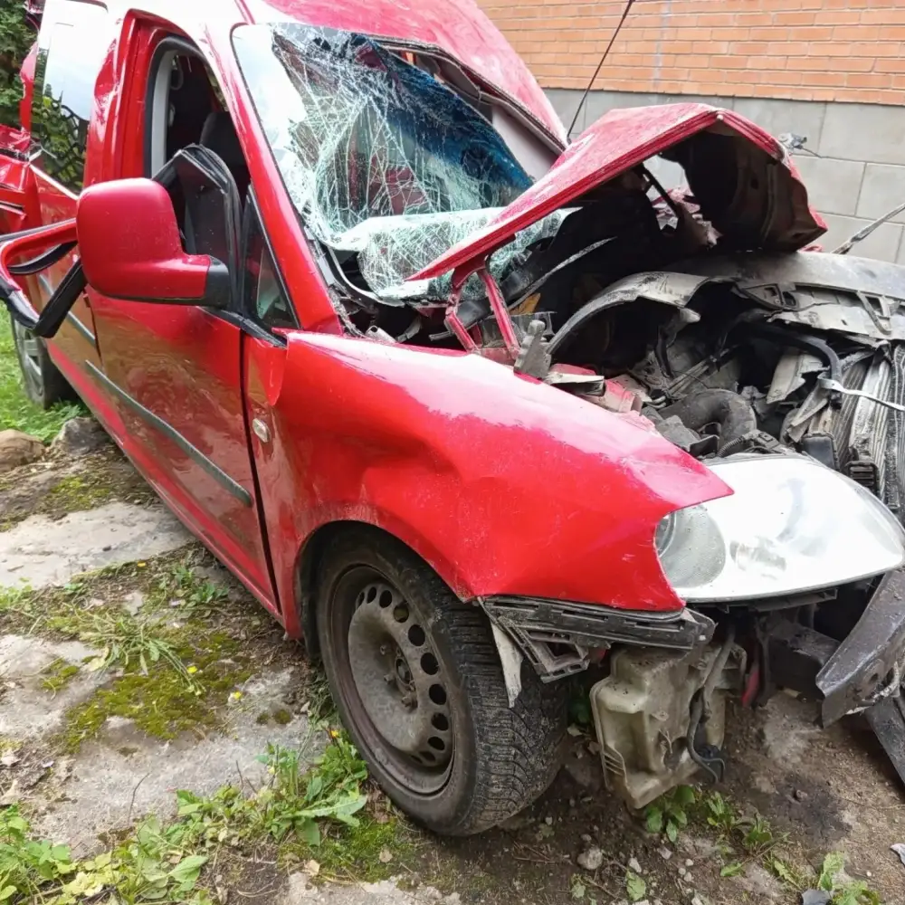 Volkswagen Caddy — фото 2 из 4