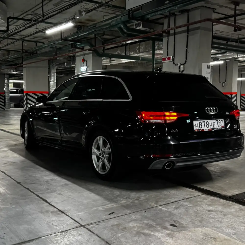 Audi A4 — фото 4 из 5