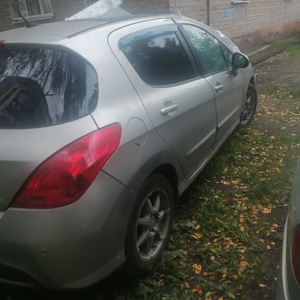 Peugeot 308 — фото 2 из 6