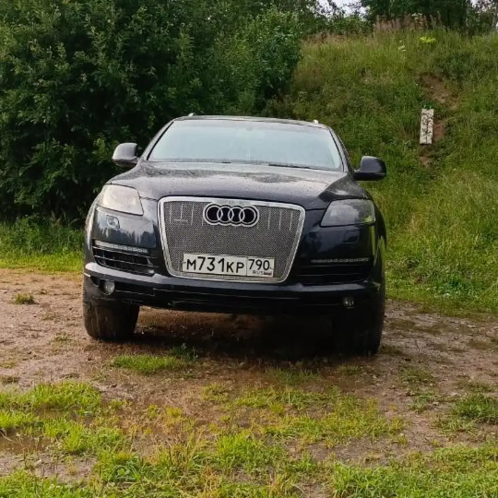 Audi Q7 — фото 2 из 6