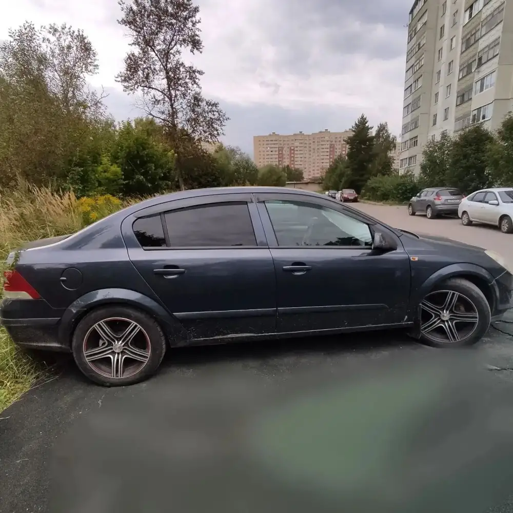 Opel Astra — фото 4 из 6