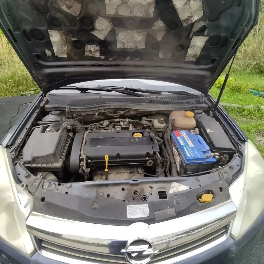 Opel Astra — фото 5 из 6
