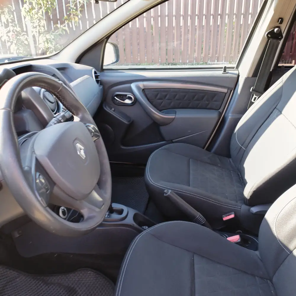 Renault Duster — фото 3 из 6